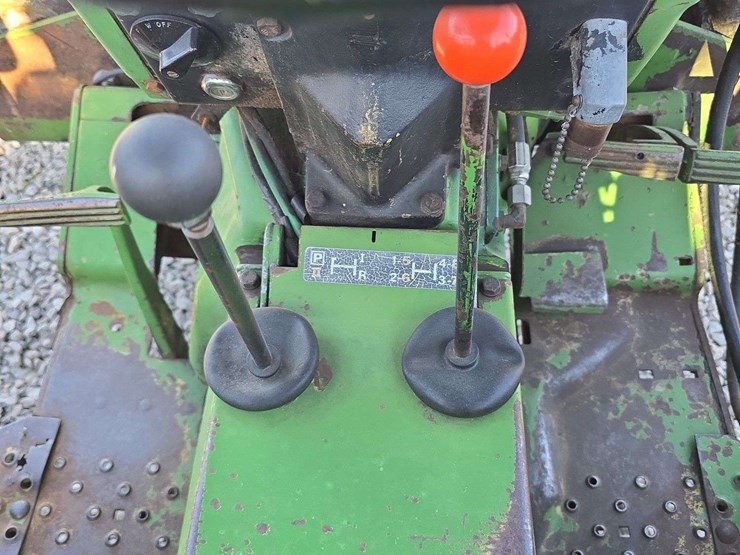 1977-john-deere-2040-image-15