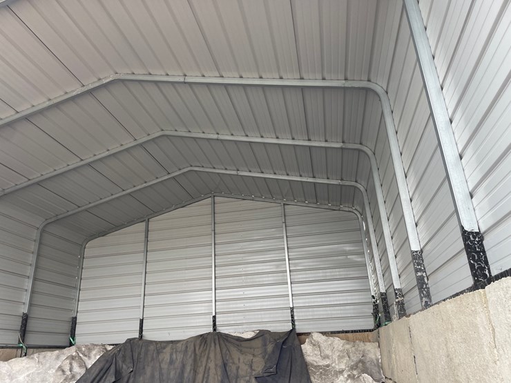 #6002-•-concrete-block-and-metal-salt-cover-structure-image-12