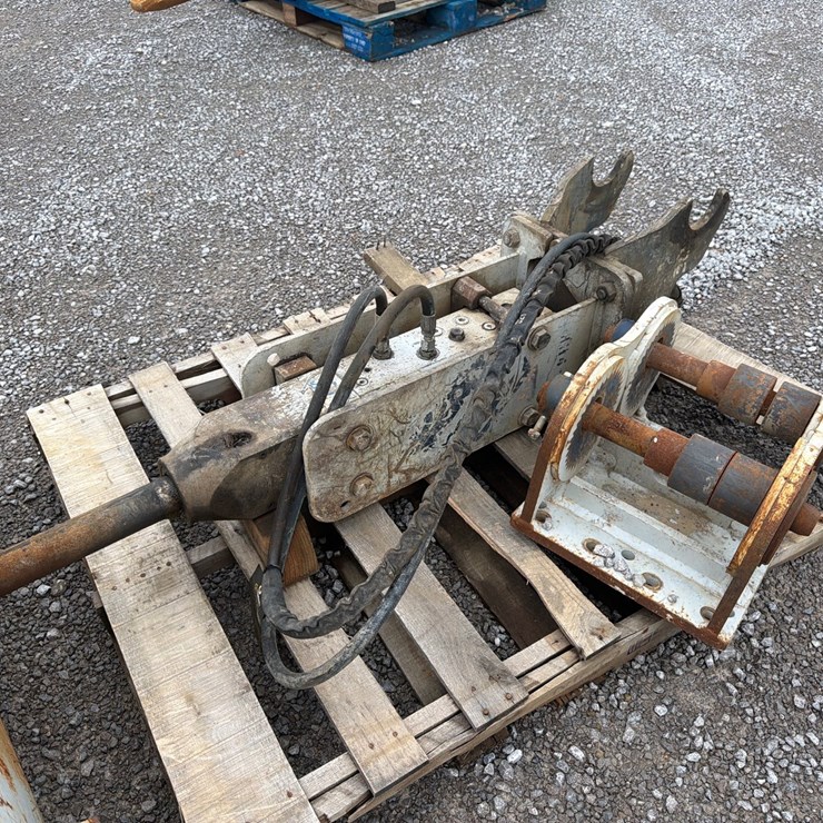 #61 • FURUKAWA FX45 HYD HAMMER
