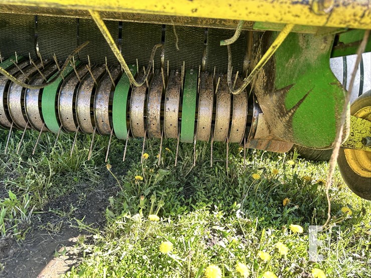 1991-john-deere-535-image-16