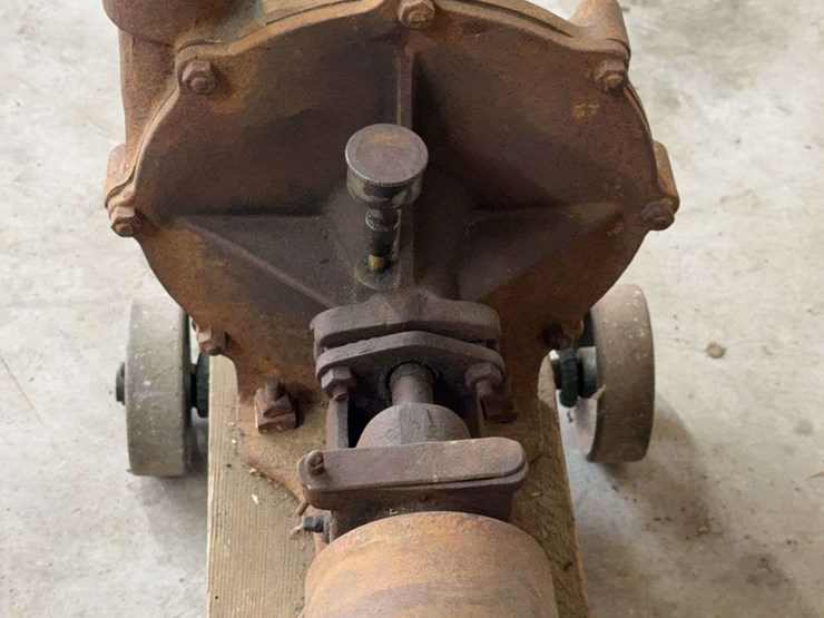 fairbanks-morse-pump-on-custom-cart-image-9