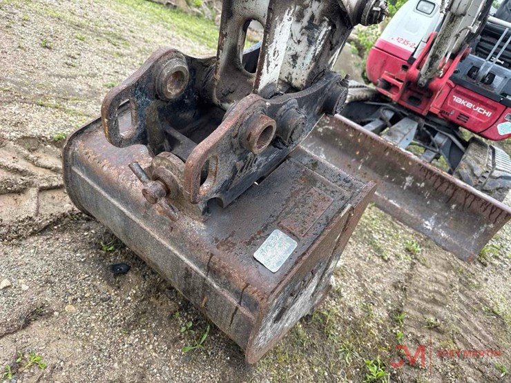 2019-takeuchi-tb235-2-image-17