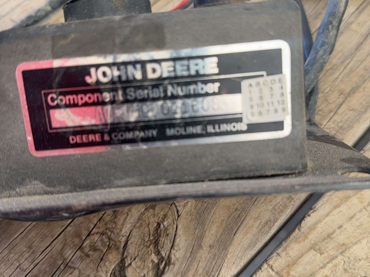 john-deere-7200-image-12