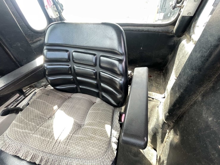 1993-ford-7740-image-61