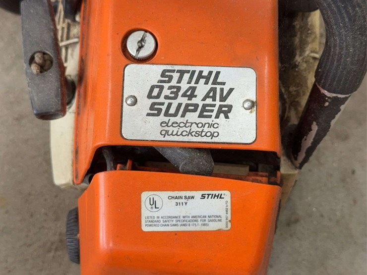 stihl-034-av-super-chainsaw-with-accessories-image-2