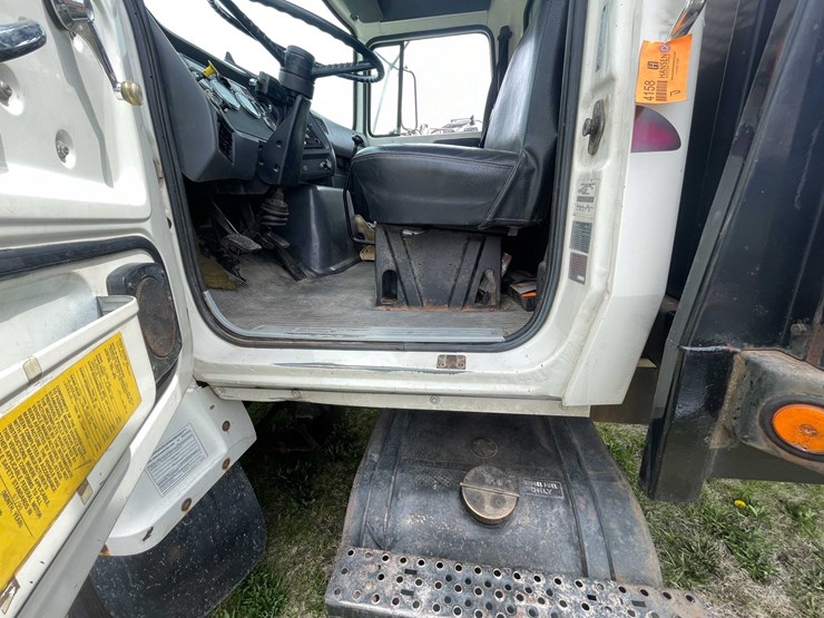 ford-l7000-image-90