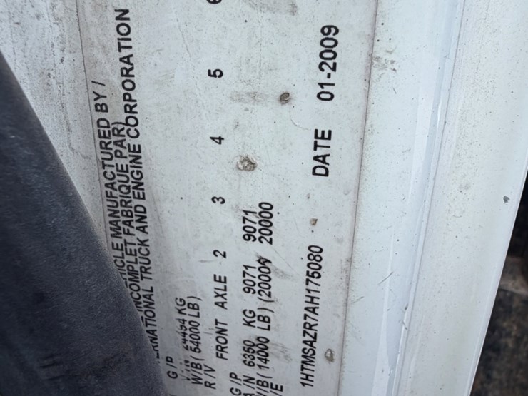 2010-international-4400-image-16