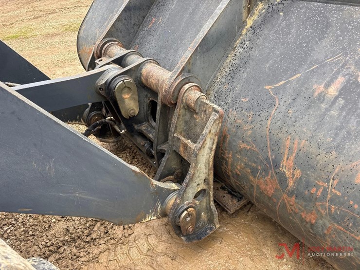 2004-deere-624j-image-22