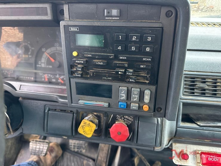 2000-caterpillar-3126-image-29