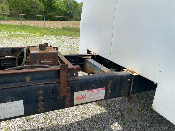 2002-gmc-6500-dump-truck-image-20
