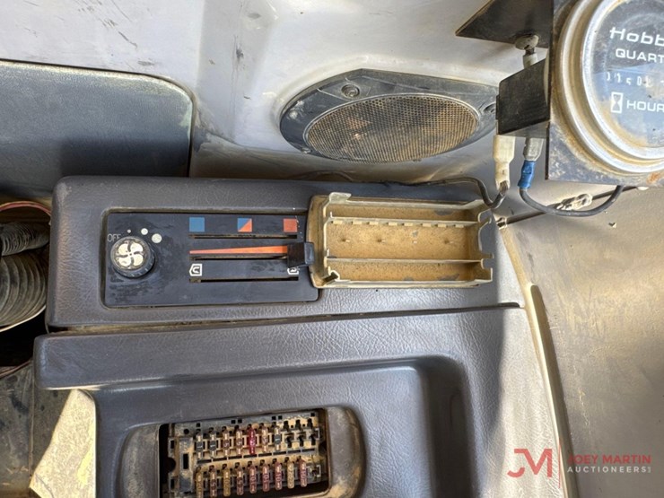 1993-deere-892e-lc-image-34