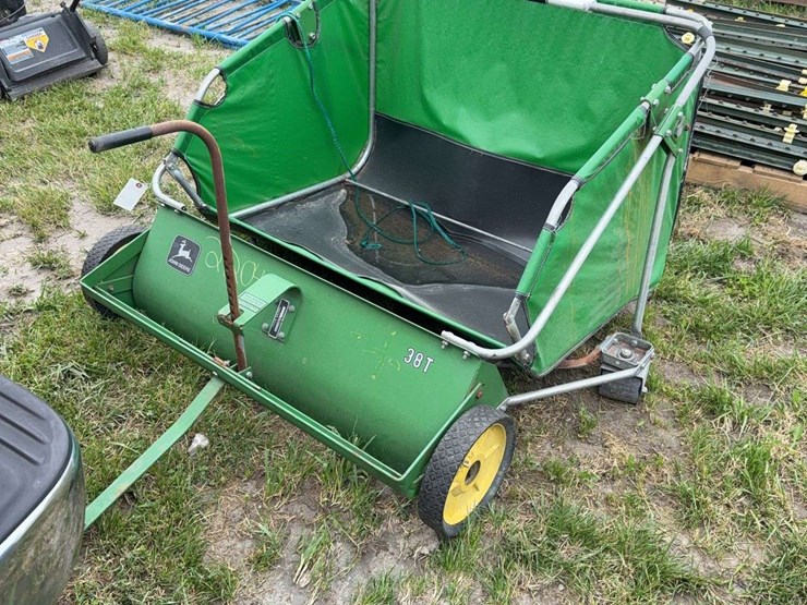 john-deere-38-image-1