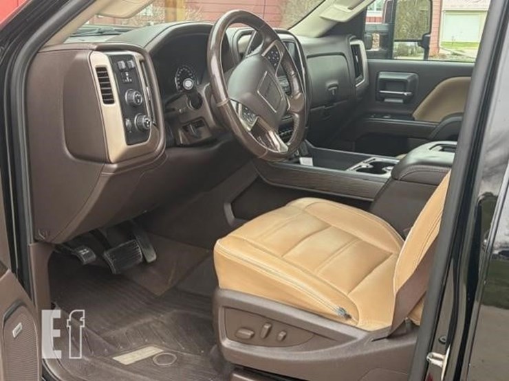 2019-gmc-sierra-2500hd-denali-image-7