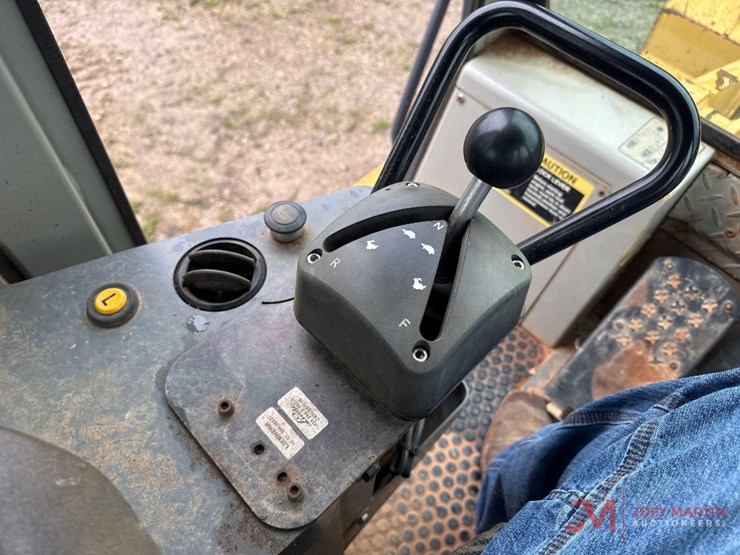 2006-deere-655c-image-27