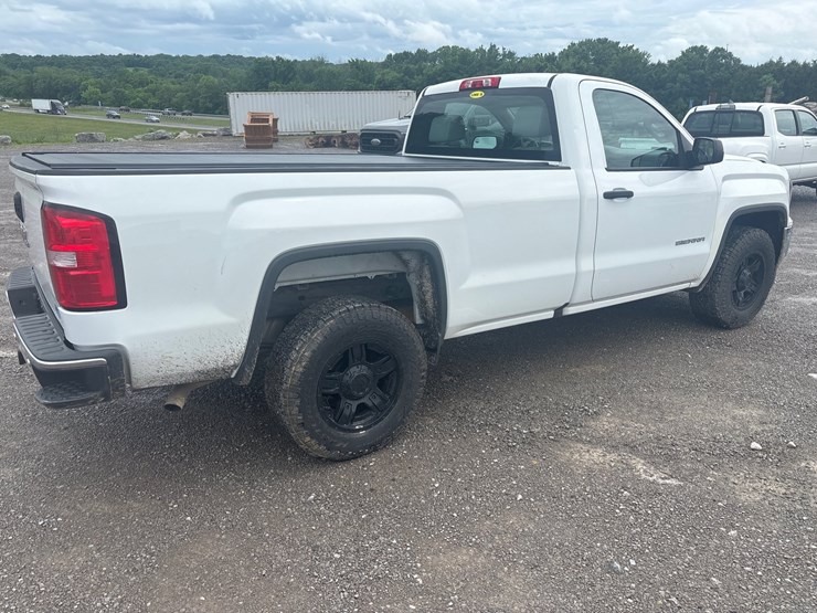 2017-gmc-sierra-1500-image-3