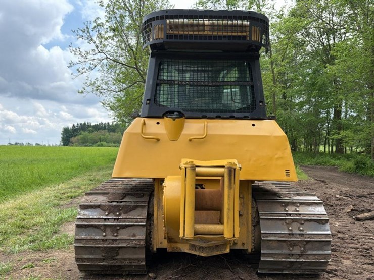 2018-caterpillar-d6k-image-4
