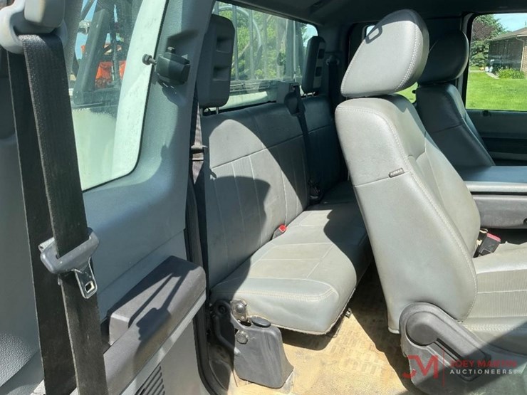 2012-ford-f250-xl-image-14