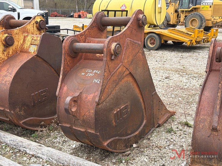john-deere-24-image-4