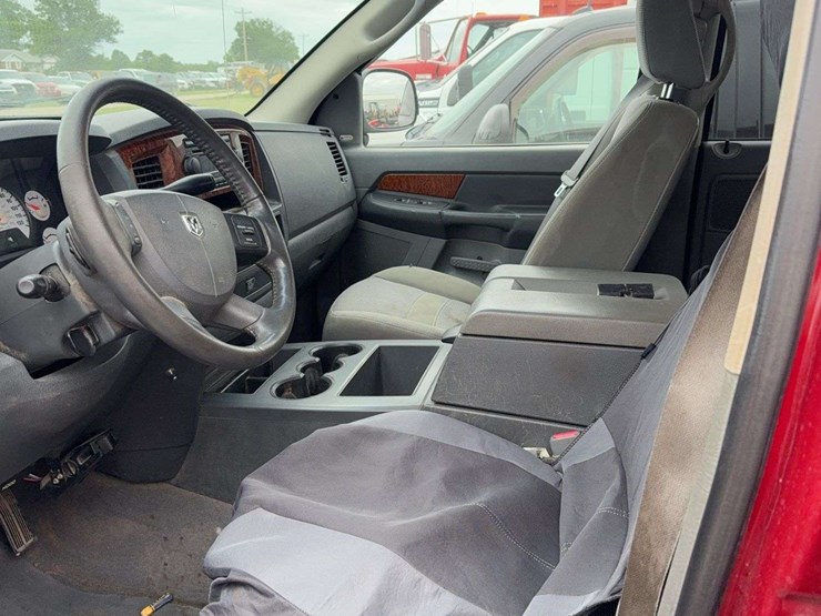 2006-dodge-1500-image-10