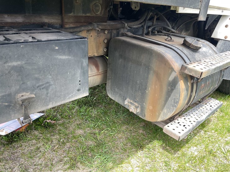 ford-l7000-image-46