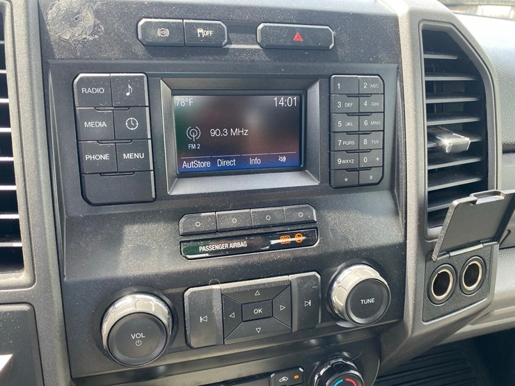 2019-ford-f-450-service-truck-image-48