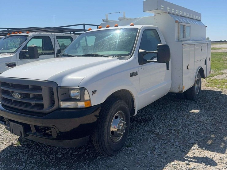 2002-ford-f350-image-1