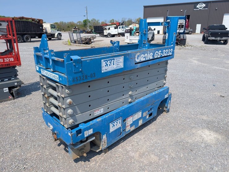 2011-genie-gs3232-image-1