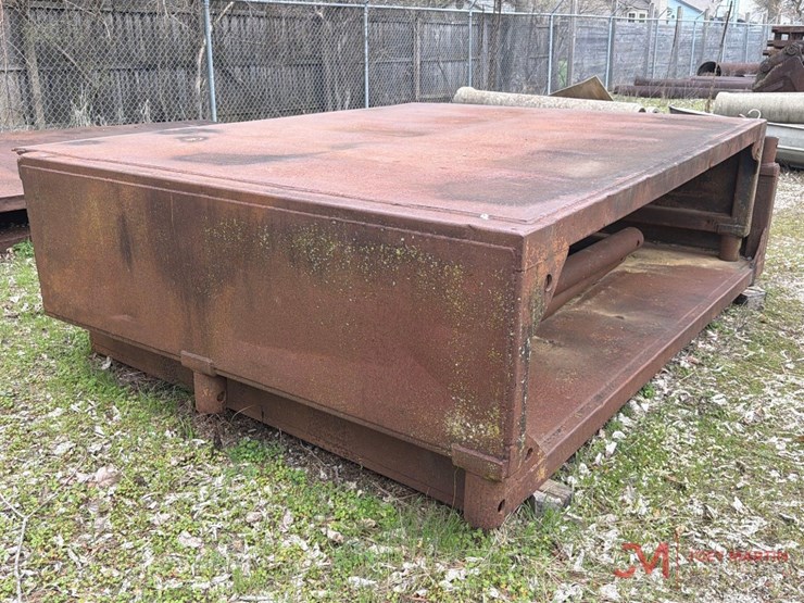 10'8"-x-8'-x-4'6"-man-hole-box-w/-6'6"-spreaders-image-4