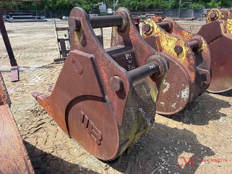 wb-john-deere-330-or-deere-893-26"-excavator-tooth-bucket-image-3