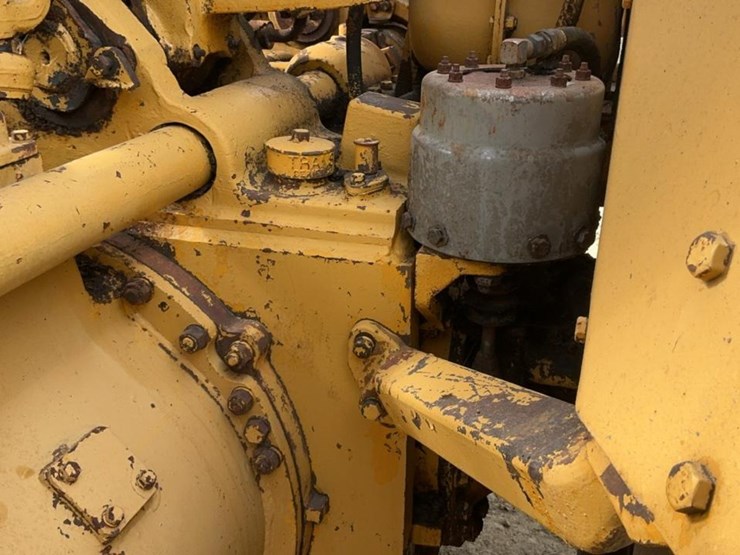 caterpillar-621-image-55