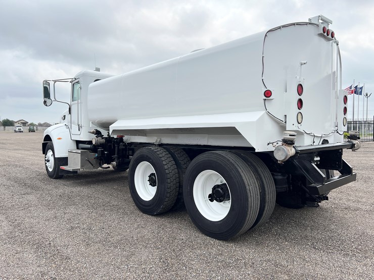 2009-peterbilt-340-image-5