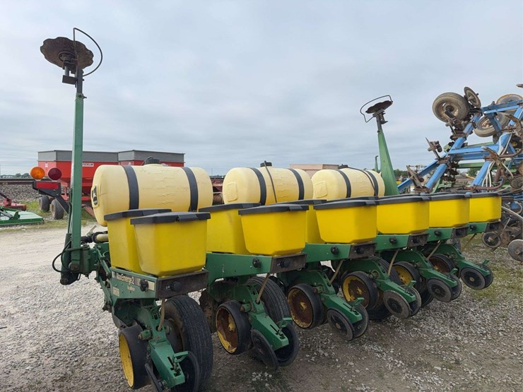 1995-john-deere-7200-image-2