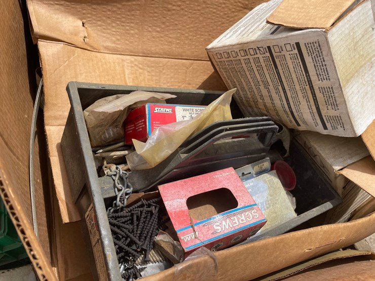 #6030-•-pallet-of-concrete-supplies-image-8