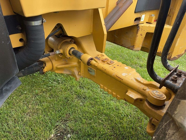 2006-caterpillar-560b-image-15