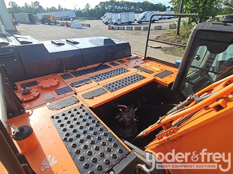 2018-hitachi-zx350-image-29