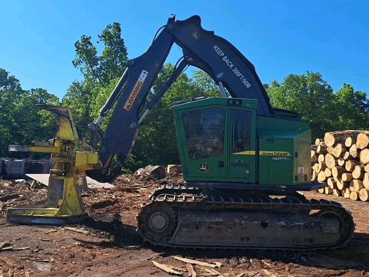 2016-deere-853m-image-2