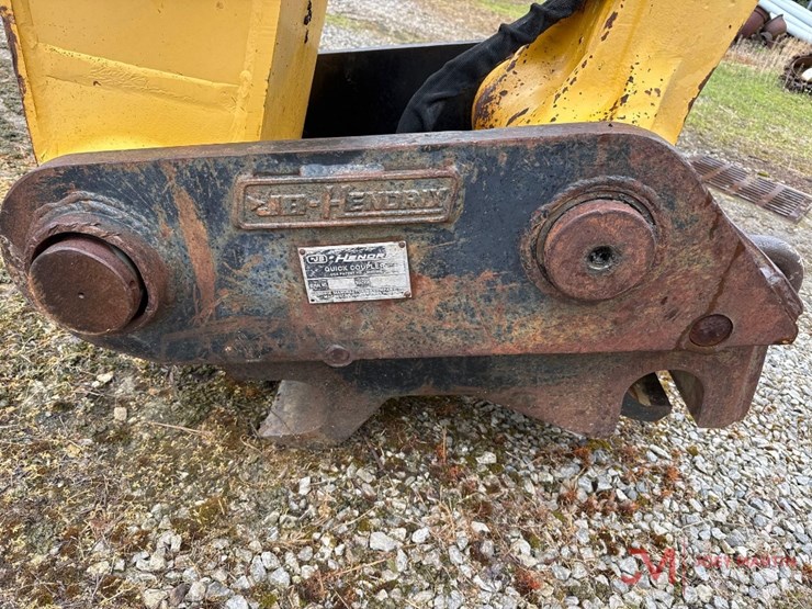 2001-deere-450-lc-image-13