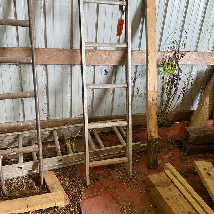 #3612 • Large Assortment of Metal
