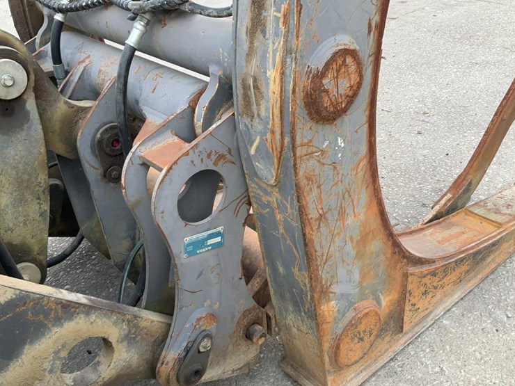 #118-•-volvo-log-grapple-forks-image-6