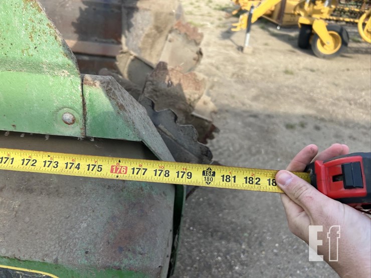 john-deere-660-image-17