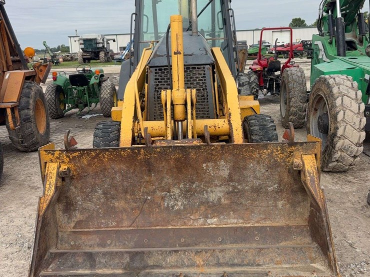 deere-310-image-2