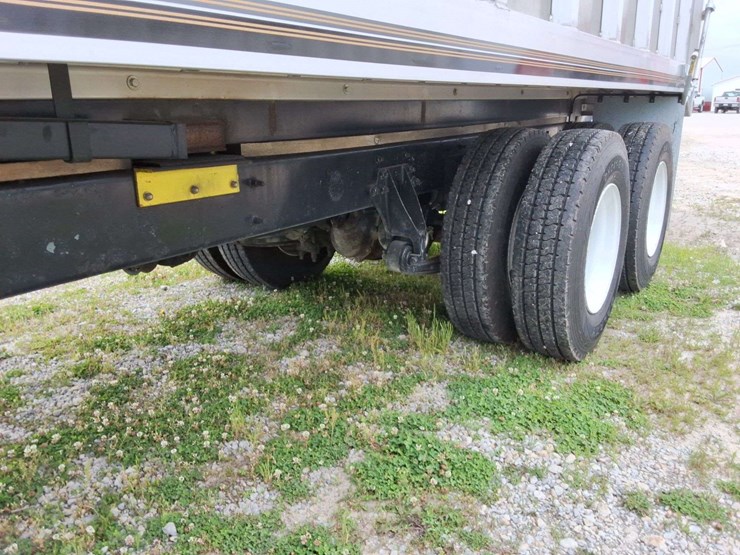 2007-international-durastar-4400-image-11