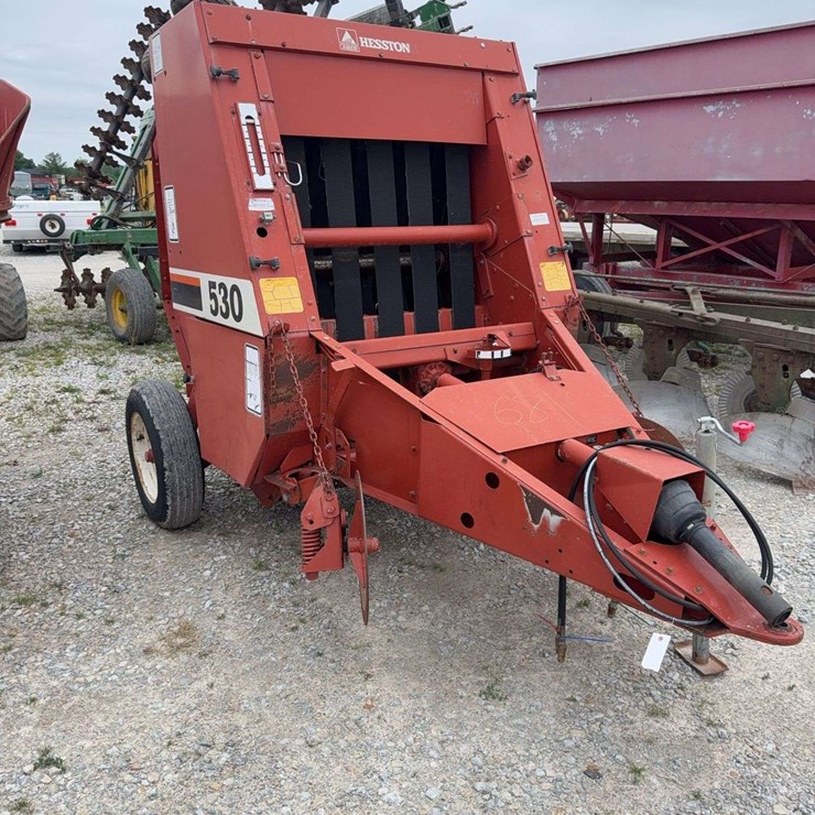 HESSTON 530