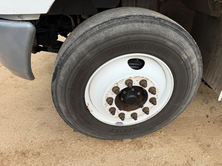 2019-international-durastar-4300-image-23