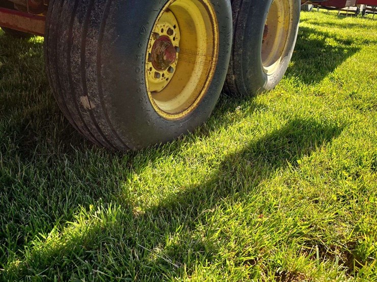 new-holland-stackliner-1034-image-12