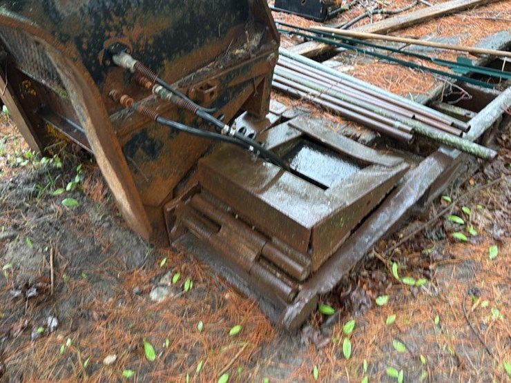 #168-•-1985-lowboy-equipment-trailer-image-2