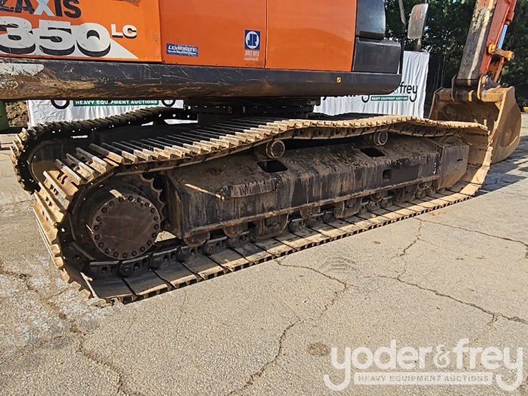 2018-hitachi-zx350-image-15