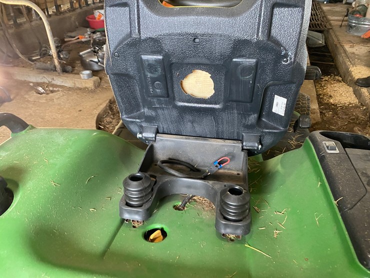 john-deere-x475-image-23