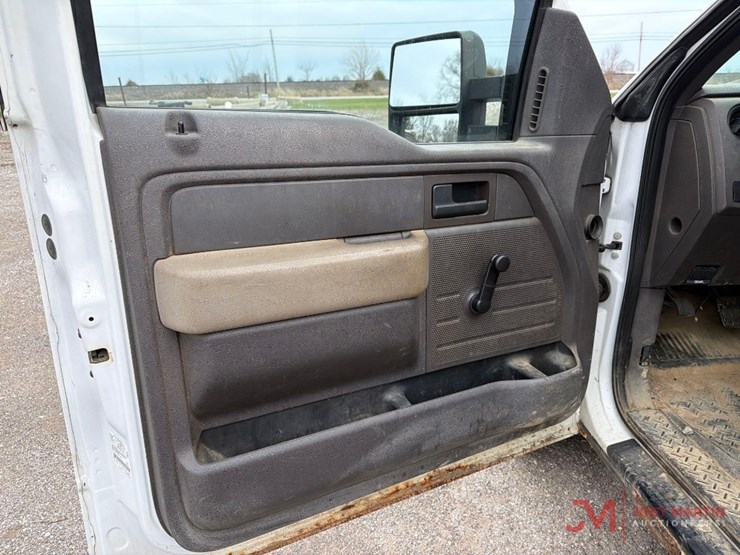 2010-ford-f150-xl-image-10