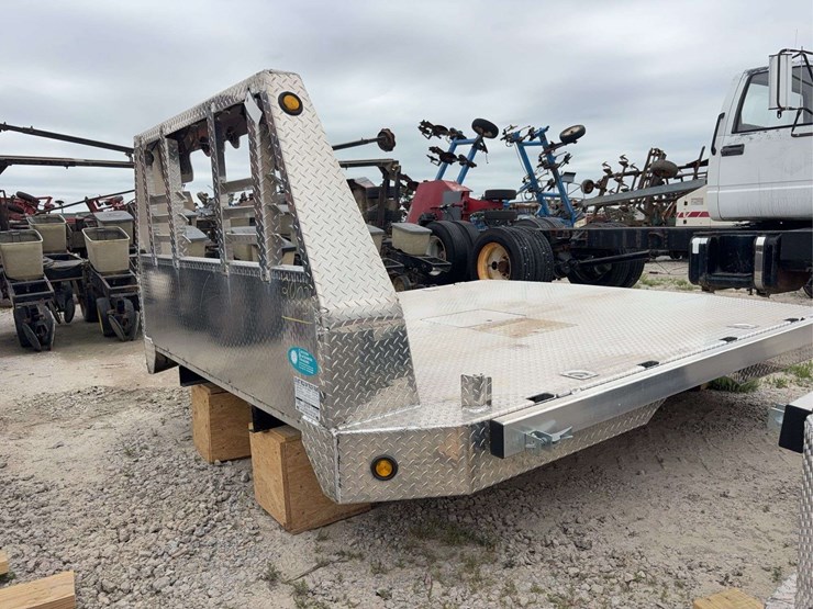 new-bradford-built-aluminum-flatbed,-96-x-114,-34"-frame-width,-60"-cab-to-axle,-fits-cab-and-chassis-dually-truck-any-make,-9ft-bed,-stock-#bb14177-image-3